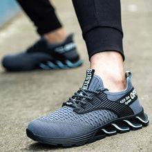 Lade das Bild in den Galerie-Viewer, Tacocood Modische atmungsaktive Anti-Smashing-Sportschutzschuhe