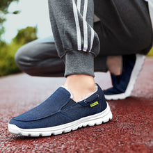 Lade das Bild in den Galerie-Viewer, Tacocood Bequeme und warme Herrenschuhe aus Winter-Canvas und Samt
