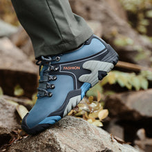 Lade das Bild in den Galerie-Viewer, Tacocood Neue wasserdichte Winter-Outdoor-Sportschuhe, Bergschneeschuhe

