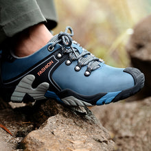 Lade das Bild in den Galerie-Viewer, Tacocood Neue wasserdichte Winter-Outdoor-Sportschuhe, Bergschneeschuhe
