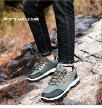 Lade das Bild in den Galerie-Viewer, Men Sports Casual Wearable Hiking Sneakers Male Non-slip Running Quality Leather Shoes
